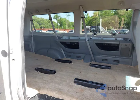 2013 Ford E-350 Super Duty Xl z USA, uszkodzony, nr VIN 1FBNE3BL6DDA13595